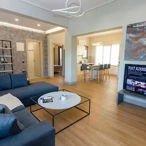  Apartment Chic And Minimalistic With Sea View
